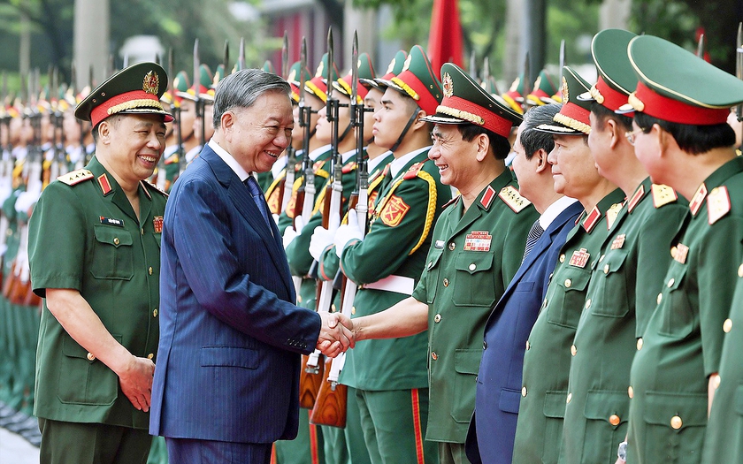 Qu&acirc;n đội nh&acirc;n d&acirc;n vững bước dưới cờ Đảng quang vinh - Ảnh 3.