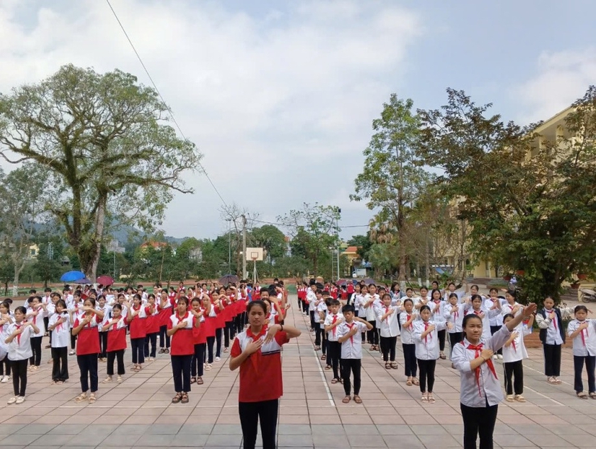 Nghị quyết s&aacute;t thực tiễn, "ch&igrave;a kh&oacute;a" gi&uacute;p gi&aacute;o dục Quảng Ninh bứt ph&aacute; - Ảnh 1.