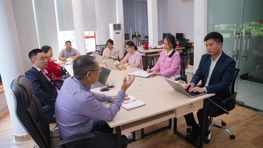 Tạp ch&iacute; C&ocirc;ng d&acirc;n Khuyến học t&igrave;m giải ph&aacute;p n&acirc;ng cao chuyển đổi số b&aacute;o ch&iacute; - Ảnh 5.