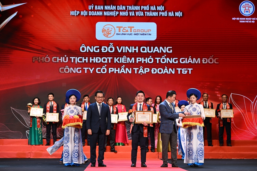 T&T Group được vinh danh tại Lễ t&ocirc;n vinh doanh nh&acirc;n, doanh nghiệp Thăng Long 2025- Ảnh 3.