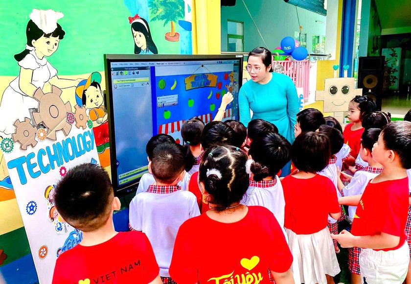 Dự kiến thời gian l&agrave;m việc của gi&aacute;o vi&ecirc;n mầm non được quy đổi th&agrave;nh giờ dạy - Ảnh 1.