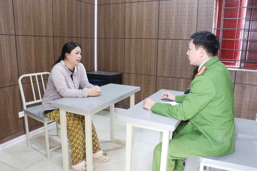 Triệt ph&aacute; ổ nh&oacute;m mua b&aacute;n vũ kh&iacute; qu&acirc;n dụng, bắt giữ 42 đối tượng - Ảnh 3.