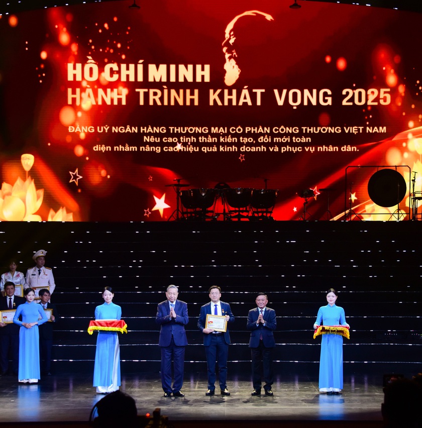Đảng ủy VietinBank được vinh danh điển h&igrave;nh ti&ecirc;u biểu trong &ldquo;Học tập v&agrave; l&agrave;m theo tư tưởng, đạo đức, phong c&aacute;ch Hồ Ch&iacute; Minh"- Ảnh 1.