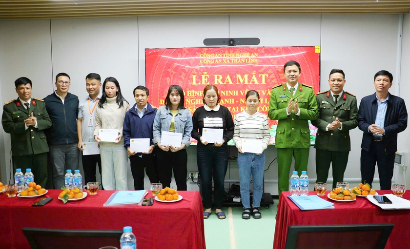 Ra mắt mô hình 'an ninh vững vàng, doanh nghiệp vững mạnh, yên tâm sản xuất' - Ảnh 3.