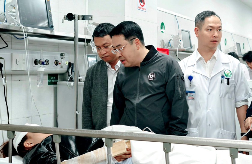 Danh t&iacute;nh 9 nạn nh&acirc;n tử vong vụ lật xe kh&aacute;ch ở L&agrave;o Cai - Ảnh 1.