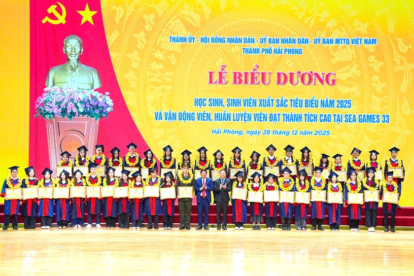 Hải Ph&ograve;ng vinh danh 225 học sinh, sinh vi&ecirc;n xuất sắc ti&ecirc;u biểu năm 2025 - Ảnh 2.