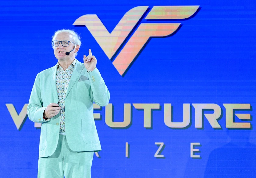 Nhà khoa học VinFuture hiến kế để chung sống an toàn khi AI thông minh hơn con người- Ảnh 1.