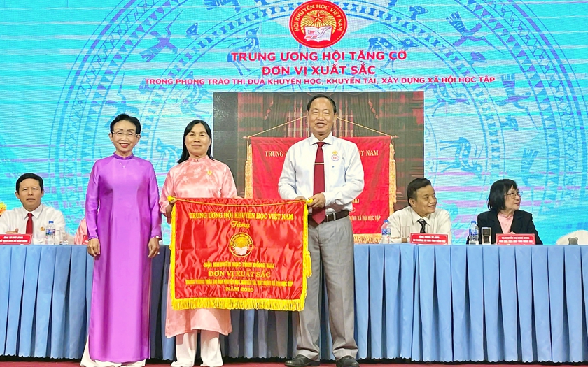Hội Khuyến học tỉnh Đồng Nai khẳng định bản lĩnh, vai tr&ograve; tổ chức x&atilde; hội c&oacute; tr&aacute;ch nhiệm ch&iacute;nh trị cao - Ảnh 1.