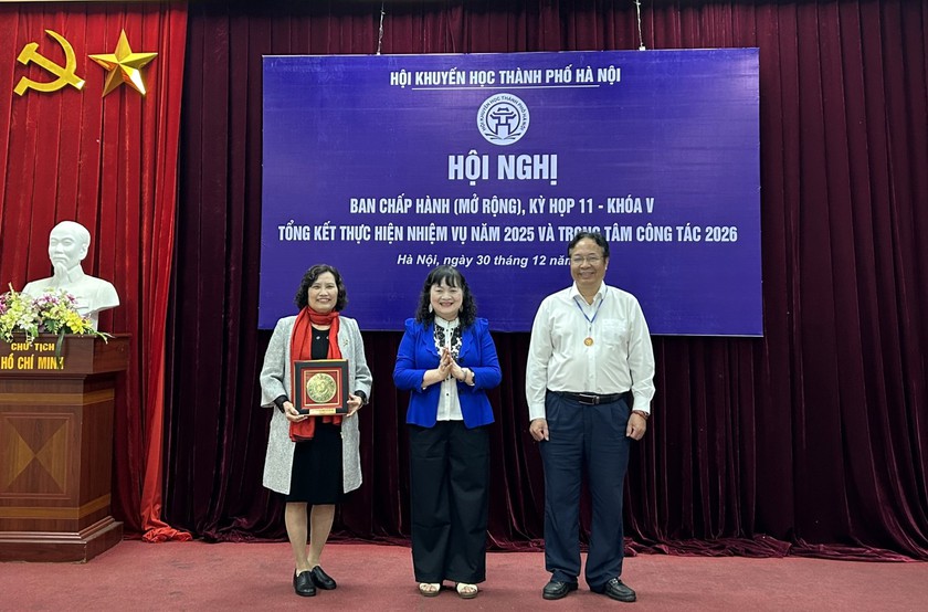 Hội Khuyến học H&agrave; Nội đổi mới phương thức hoạt động, khẳng định vai tr&ograve; n&ograve;ng cốt x&acirc;y dựng khuyến học, khuyến t&agrave;i - Ảnh 1.