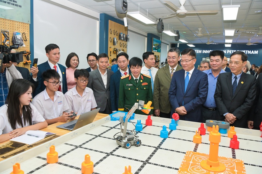 Hội nghị STEM Innovation Petrovietnam: Sôi nổi, thực chất và lan tỏa - Ảnh 3.