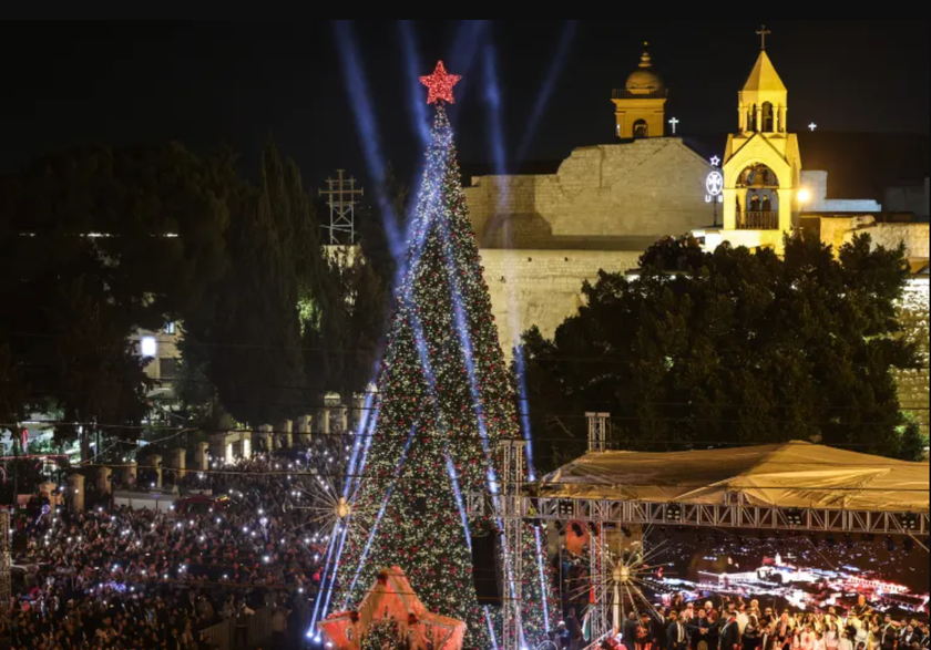 Không khí Giáng sinh khi mở cửa thành phố Chúa sinh- Ảnh 1. Không khí Giáng sinh khi mở cửa thành phố Chúa sinh- Ảnh 1.