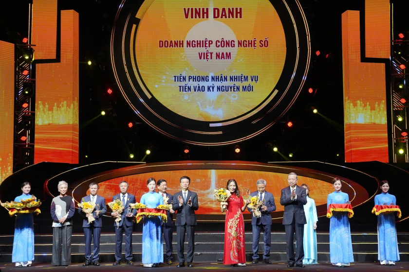 Chuyển đổi số: Ứng dụng công nghệ trong vận hành chính quyền địa phương hai cấp - Ảnh 2.