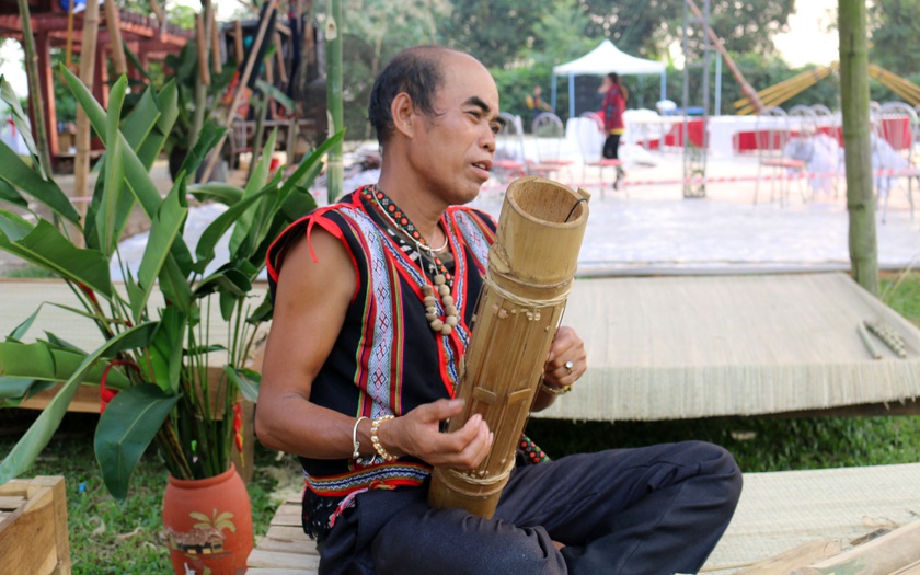 Chapi - cây đàn đong đầy hồn người Raglai - Ảnh 3.