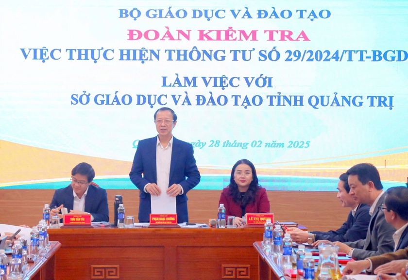 Bộ Giáo dục và Đào tạo kiểm tra việc thực hiện Thông tư 29 tại tỉnh Quảng Trị - Ảnh 1.