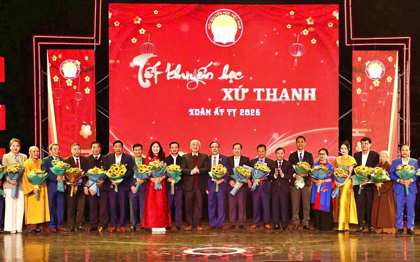 Gần 6 tỉ đồng ủng hộ Quỹ Khuyến học Thanh Hoá tại "Tết khuyến học xứ Thanh" Xuân Ất Tỵ 2025 - Ảnh 3.