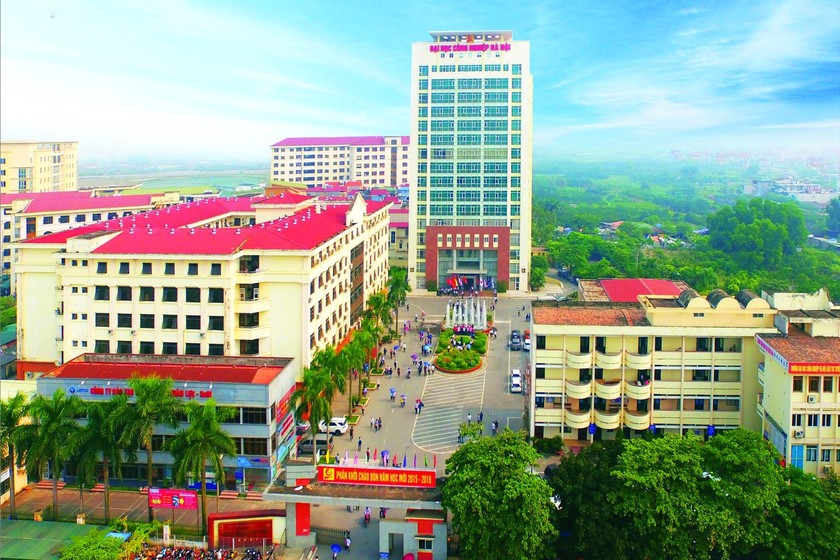 Năm 2025, Trường Đại học Công nghiệp Hà Nội tuyển sinh gần 8.000 chỉ tiêu - Ảnh 1.