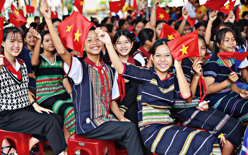 Sửa đổi, bổ sung một số điều về việc dạy và học tiếng nói, chữ viết của dân tộc thiểu số - Ảnh 1.