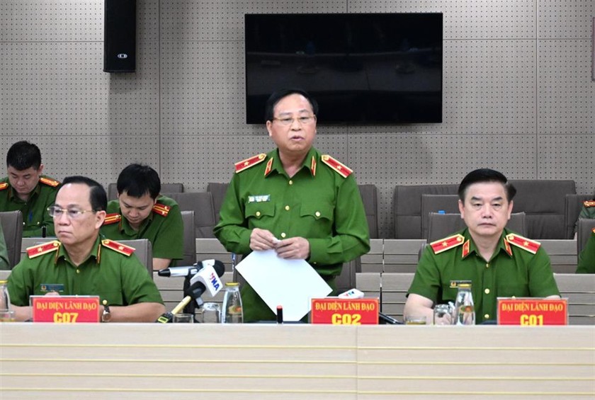 4 khuyến cáo của Bộ Công an trước màn chào mời về “việc nhẹ lương cao” - Ảnh 1.