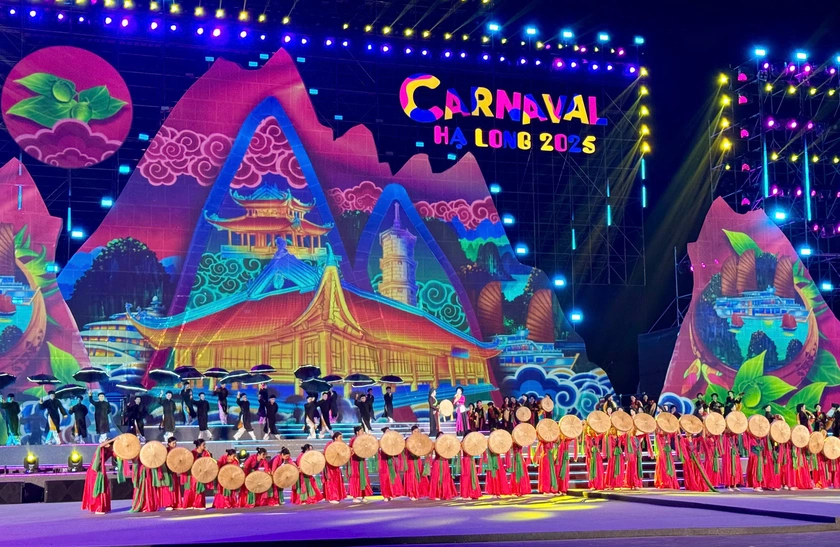 Quảng Ninh: Biển người đổ về Lễ hội Carnaval Hạ Long 2025 - Ảnh 3.