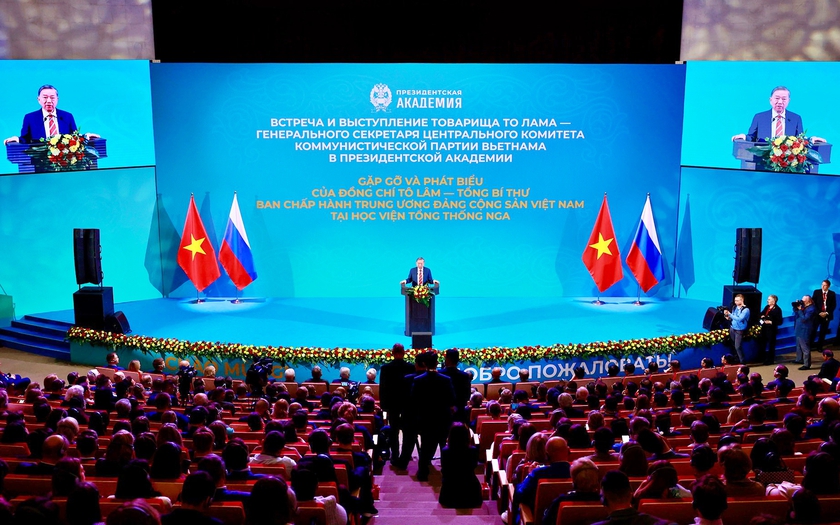 Tổng Bí thư Tô Lâm nhận danh hiệu Giáo sư danh dự của Học viện Tổng thống tại Nga - Ảnh 1.