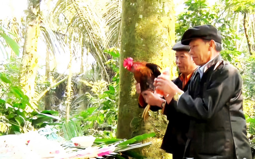 Vinh danh nghề đan lát người Tày và lễ cúng rừng người Pa Dí ở Lào Cai - Ảnh 4.