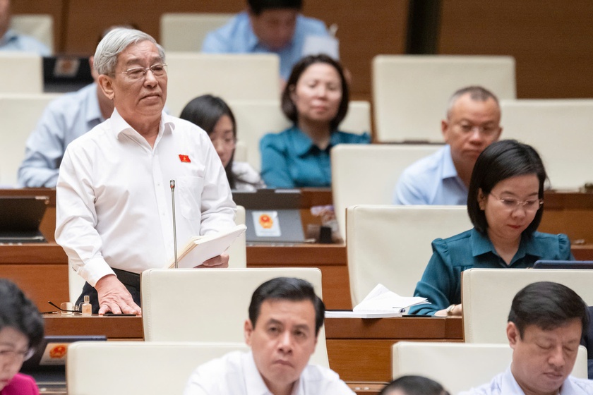 Sửa đổi, bổ sung Hiến pháp: Đại biểu Quốc hội góp ý các quy định về Mặt trận Tổ quốc Việt Nam - Ảnh 3.