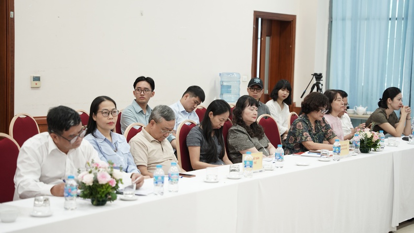Hội Khuyến học Việt Nam tổ chức tọa đàm Học tập và làm theo tư tưởng, đạo đức, phong cách Hồ Chí Minh - Ảnh 3.