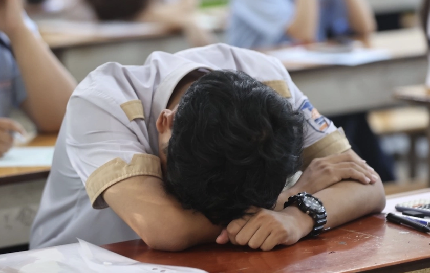 Công an cảnh báo "bẫy" lừa đảo qua mạng trong mùa thi tốt nghiệp trung học phổ thông - Ảnh 1.
