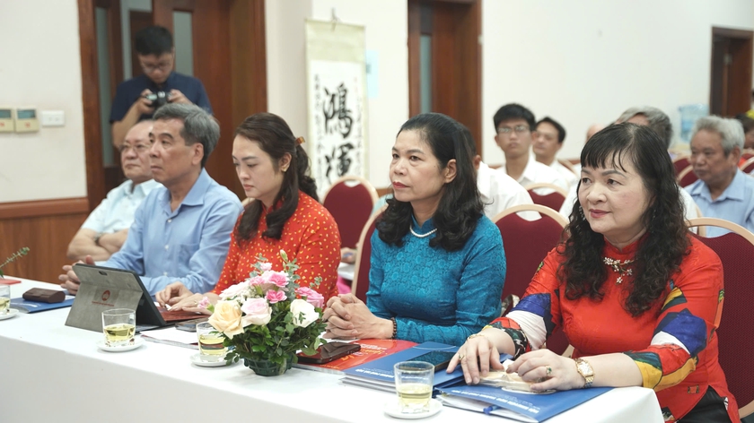 Hà Nội biểu dương gương cán bộ khuyến học tiêu biểu nhiệm kỳ 2020-2025 - Ảnh 2.