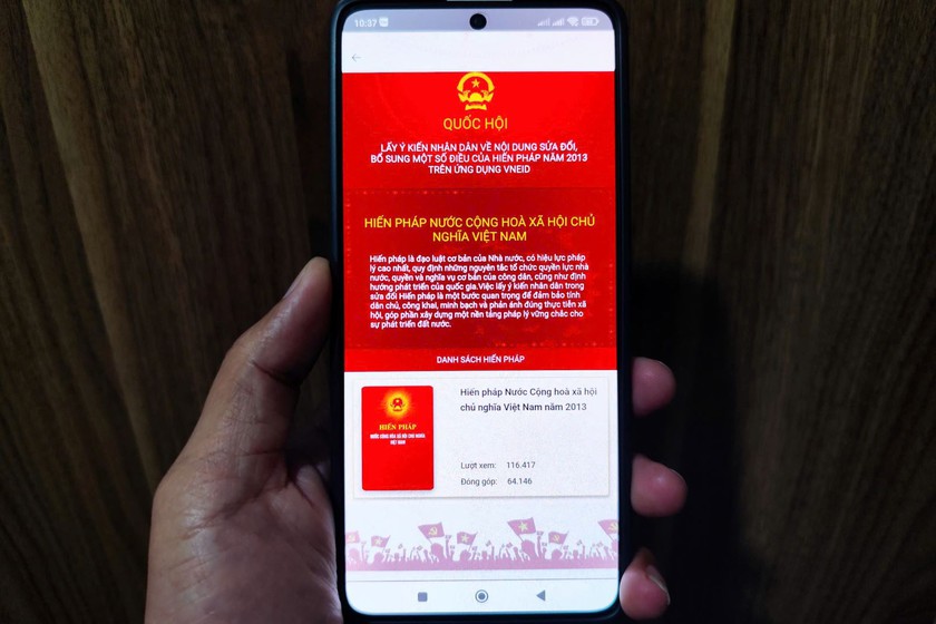 Hà Nội yêu cầu 100% cán bộ, công chức, viên chức hoàn thành góp ý sửa Hiến pháp trên ứng dụng VneID trước ngày 25/5 - Ảnh 2.