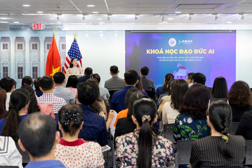 Khoá học về đạo đức trí tuệ nhân tạo (AI) đầu tiên tại Việt Nam - Ảnh 3.