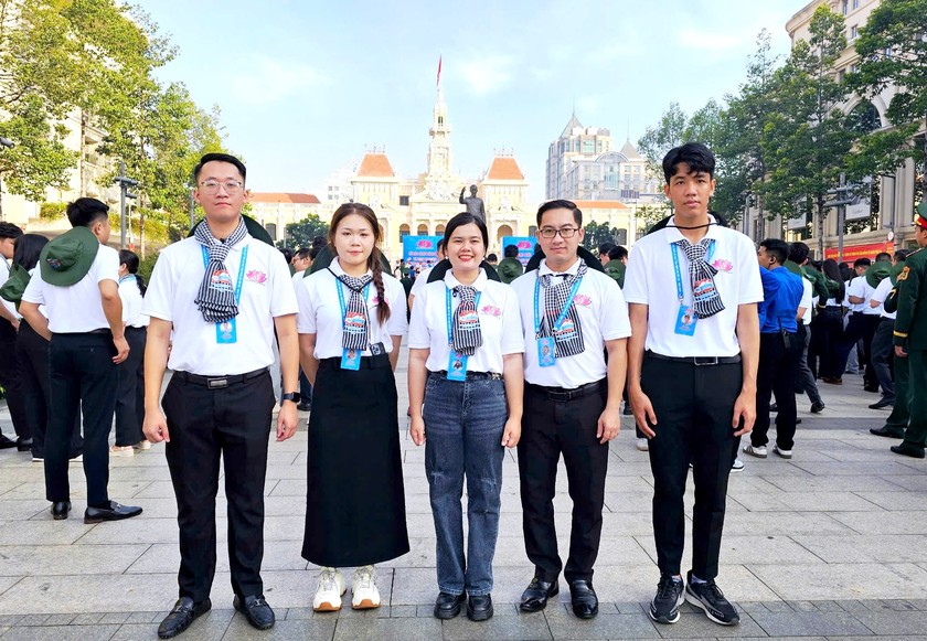 Lào Cai: Nhiều hoạt động thiết thực nhân kỷ niệm 135 năm ngày sinh Chủ tịch Hồ Chí Minh - Ảnh 3.