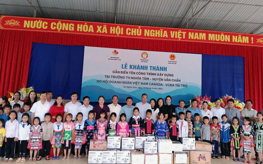Khánh thành nhà bếp ăn, công trình phụ trợ Trường Tiểu học Nghĩa Tâm, huyện Văn Chấn, Yên Bái - Ảnh 4.