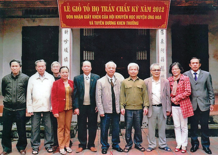 Gương sáng gia đình học tập trong dòng họ khuyến học tại Chẩn Kỳ, Ứng Hoà, Hà Nội - Ảnh 4.
