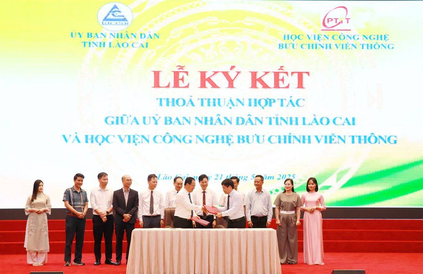 Tám giải pháp thực hiện bình dân học vụ số ở Lào Cai - Ảnh 5.