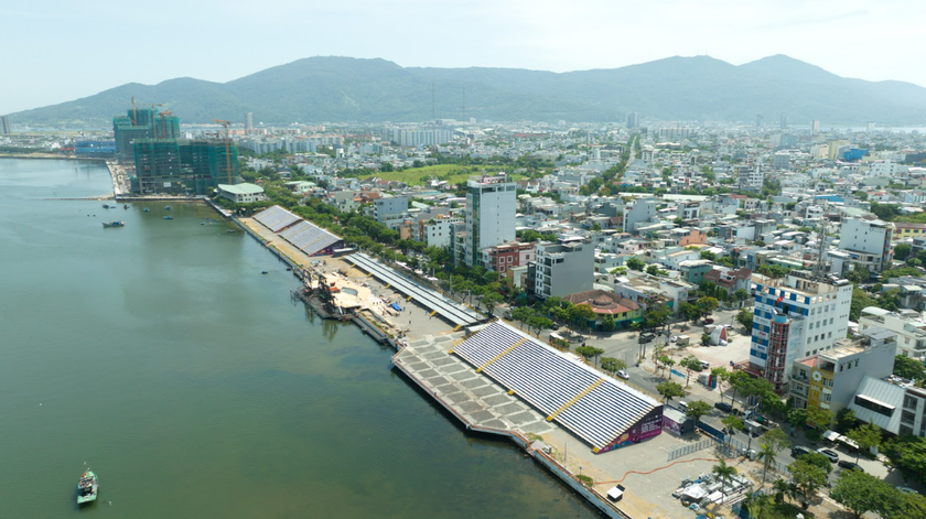 Sân khấu “khủng” của Lễ hội pháo hoa quốc tế Đà Nẵng hoàn thiện những bước cuối cùng- Ảnh 5. Sân khấu “khủng” của Lễ hội pháo hoa quốc tế Đà Nẵng hoàn thiện những bước cuối cùng- Ảnh 5.