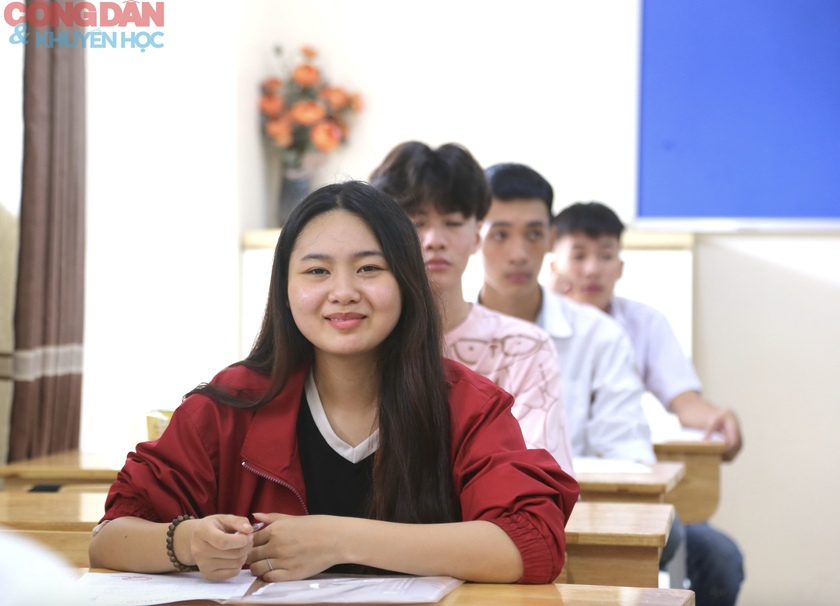 Thêm 11 học sinh được miễn thi tốt nghiệp trung học phổ thông, ưu tiên xét tuyển thẳng đại học 2025 - Ảnh 1.