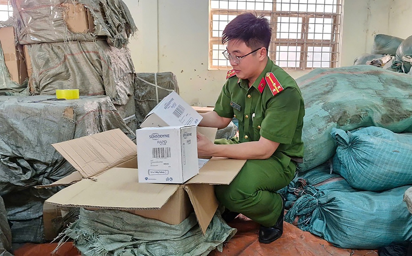 Chủ tịch tỉnh Nghệ An làm tổ trưởng chống buôn lậu, hàng giả - Ảnh 1.