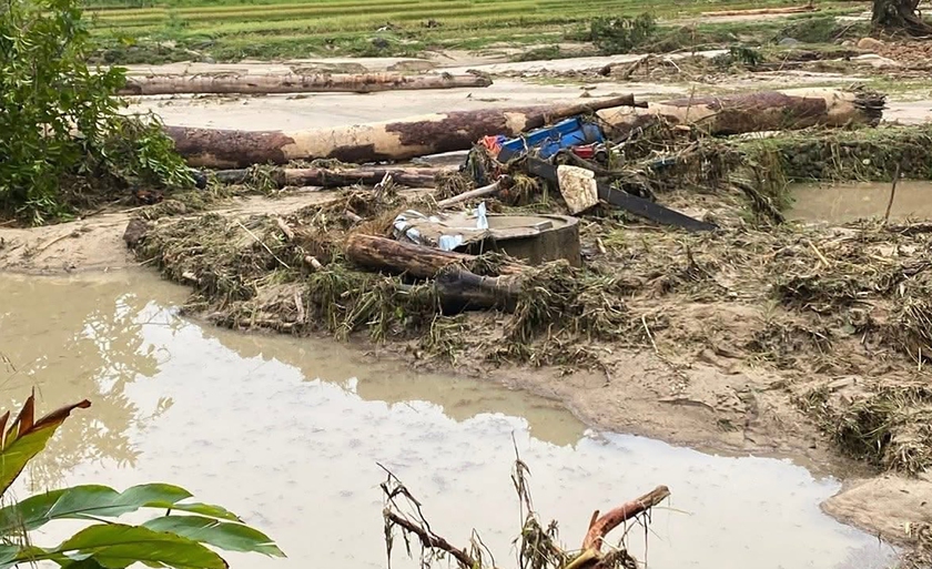 Lũ quét bản Long Thắng, biên giới Nghệ An tan hoang - Ảnh 6.