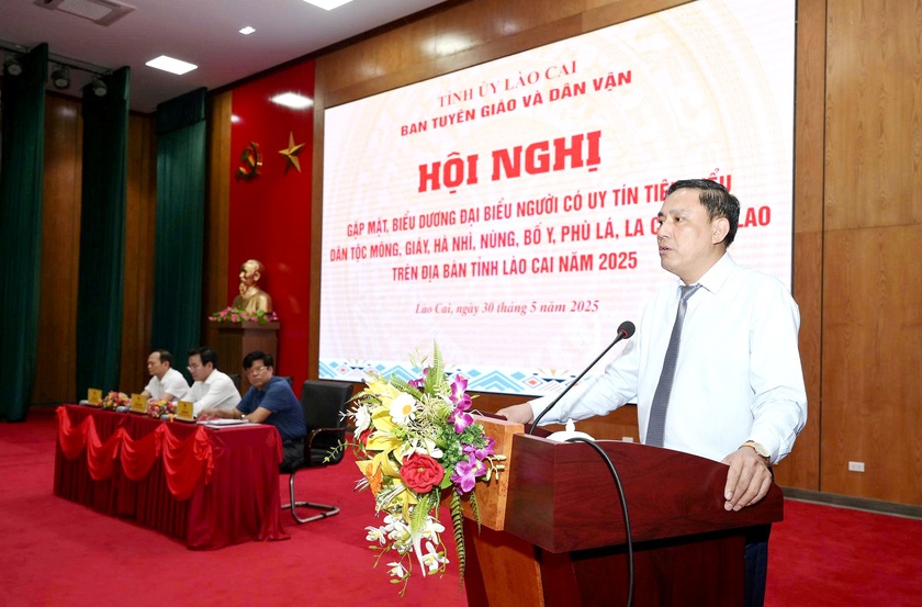 Lào Cai biểu dương 100 người có uy tín trong đồng bào dân tộc thiểu số vùng cao, biên giới - Ảnh 2.