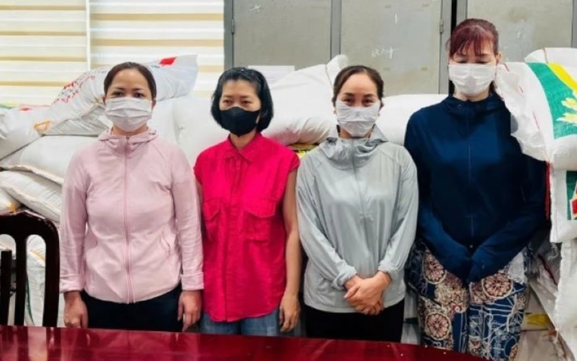 4 đối tượng làm giả gạo ngon nhất thế giới. Nguồn: Nhân Dân 4 đối tượng làm giả gạo ngon nhất thế giới. Nguồn: Nhân Dân