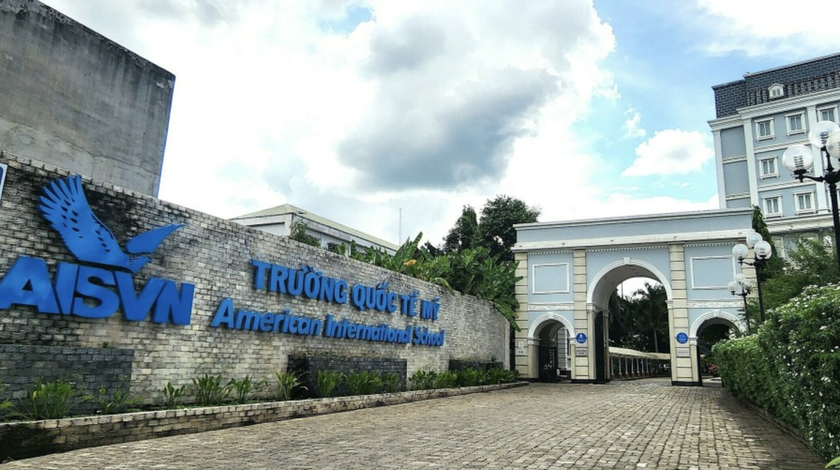 Lùm xùm ở Trường Quốc tế Mỹ: Vỡ nợ hàng nghìn tỉ đồng, chủ tịch hội đồng trường bị bắt - Ảnh 1.