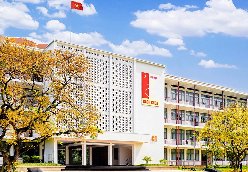 Trường đại học tiến vào kỷ nguyên mới - Ảnh 1.