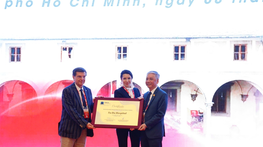 Bệnh viện Từ Dũ được trao chứng nhận Trung tâm Can thiệp bào thai chuẩn châu Âu - Ảnh 1.