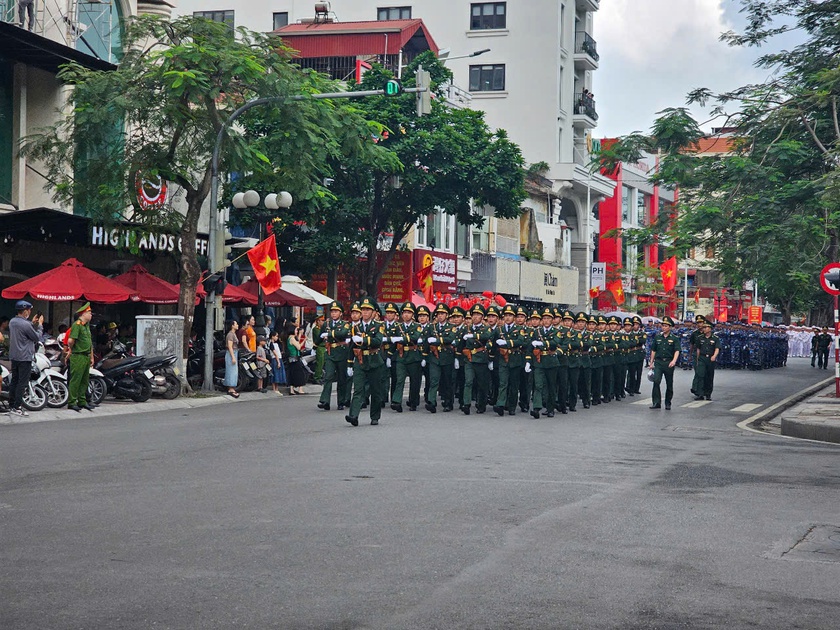 Hải Phòng phân luồng giao thông dịp kỷ niệm 70 năm Ngày giải phóng Hải Phòng - Ảnh 3.