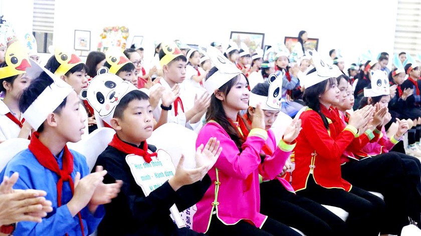 Lắng nghe trẻ em Lào Cai nói về biến đổi khí hậu, bảo vệ môi trường - Ảnh 2.