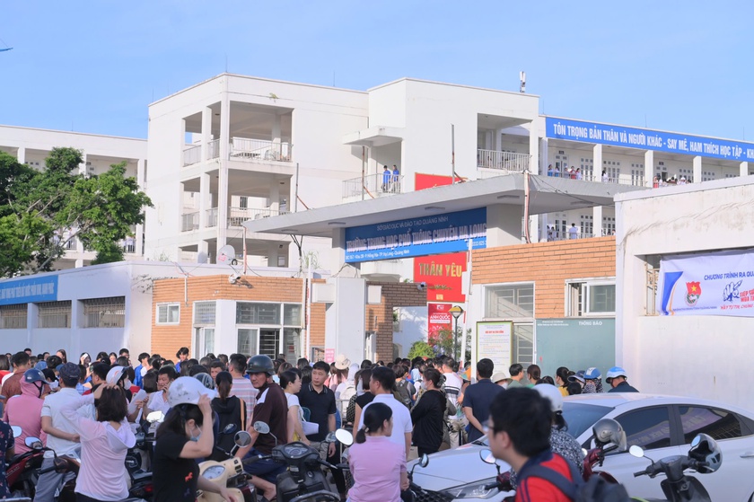 Gần 16.000 thí sinh Quảng Ninh chính thức bước vào Kỳ thi tuyển sinh lớp 10 - Ảnh 1.