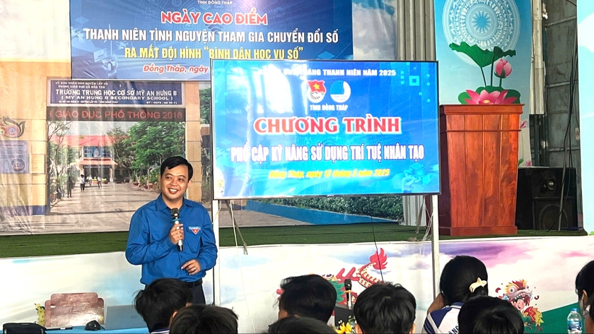 Tỉnh đoàn Đồng Tháp tích cực đưa chiến dịch Bình dân học vụ số vào chiều sâu và bền vững - Ảnh 2.