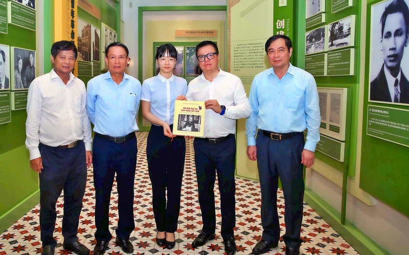 Đoàn công tác Hội Nhà báo Việt Nam thăm nơi Bác Hồ sáng lập Báo Thanh Niên tại Quảng Châu - Ảnh 5.
