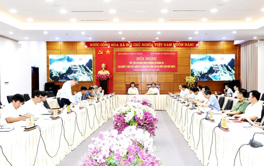 Hoàn thiện nhân sự tỉnh Lào Cai mới để vận hành chính quyền 2 cấp từ ngày 1/7 - Ảnh 1.